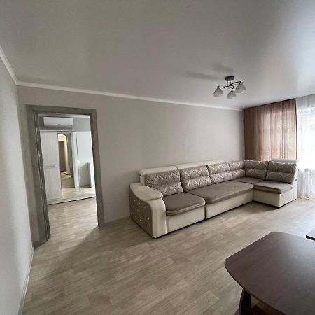 Apartment On Kievskaya Street Bishkek Esterno foto