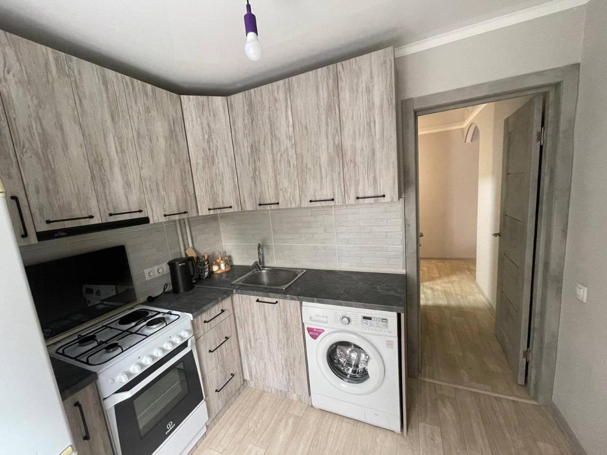 Apartment On Kievskaya Street Bishkek Esterno foto