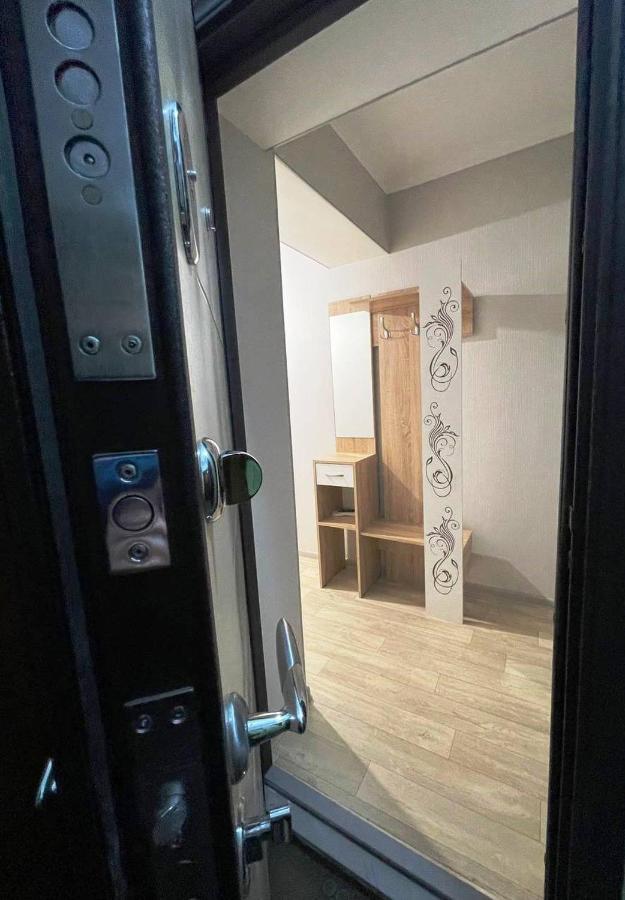 Apartment On Kievskaya Street Bishkek Esterno foto